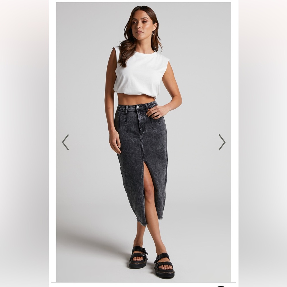 Black/gray denim midi skirt